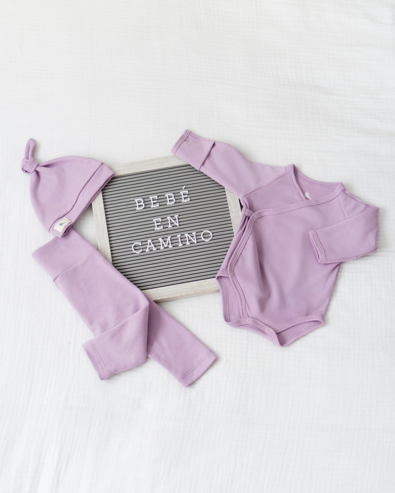 Set Bienvenido a Casa en color Amarillo Bebé - set de regalo para bebe