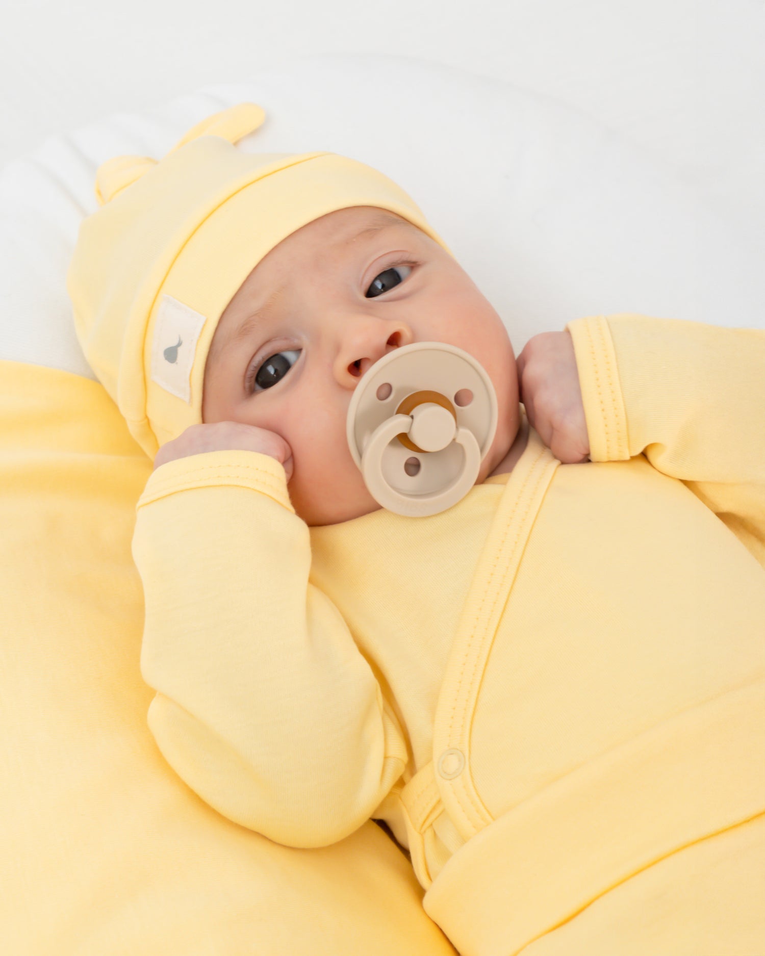 Set Bienvenido a Casa en color Amarillo Bebé - set de regalo para bebe