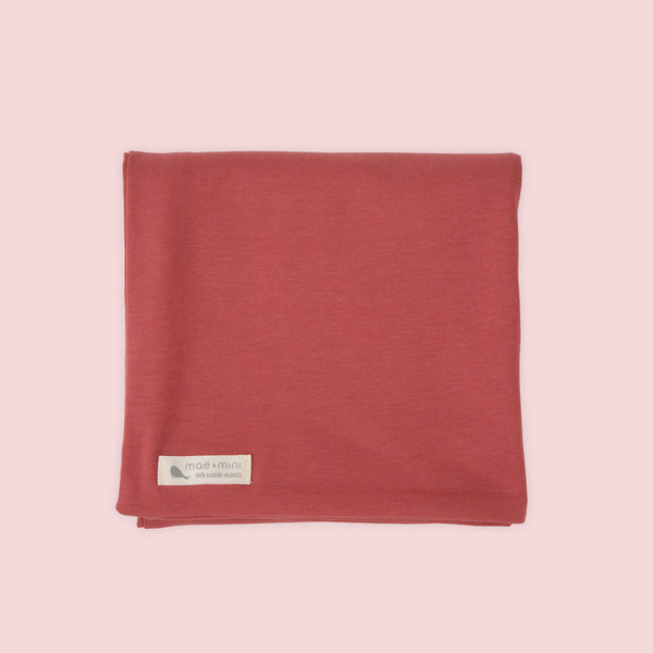 Cobijita Swaddle de algodon pima organico para bebe - Mae & Mini